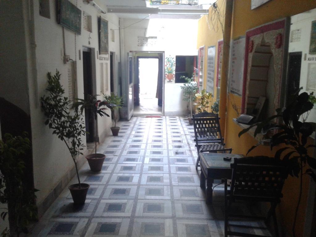 Priya Guest House Ádzsmir Kültér fotó